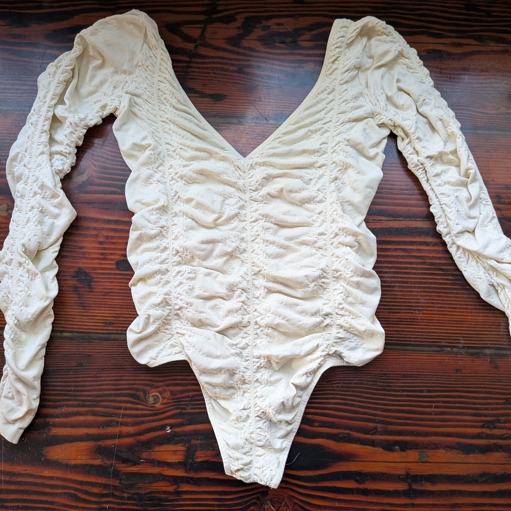 Free People Heartbreaker Ruched Bodysuit – Ivory, Size S